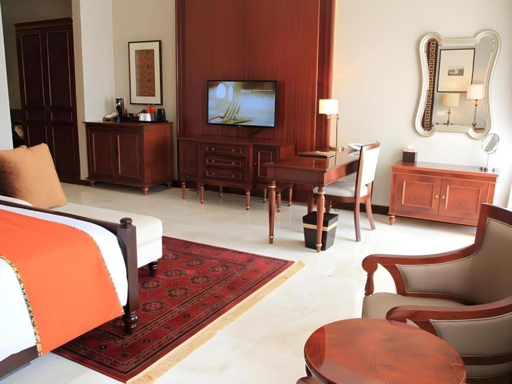Hotel Ammi Cepu Zewnętrze zdjęcie