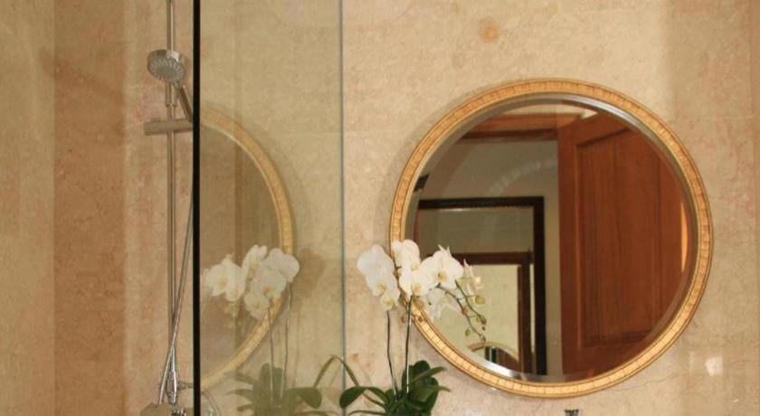 Hotel Ammi Cepu Zewnętrze zdjęcie