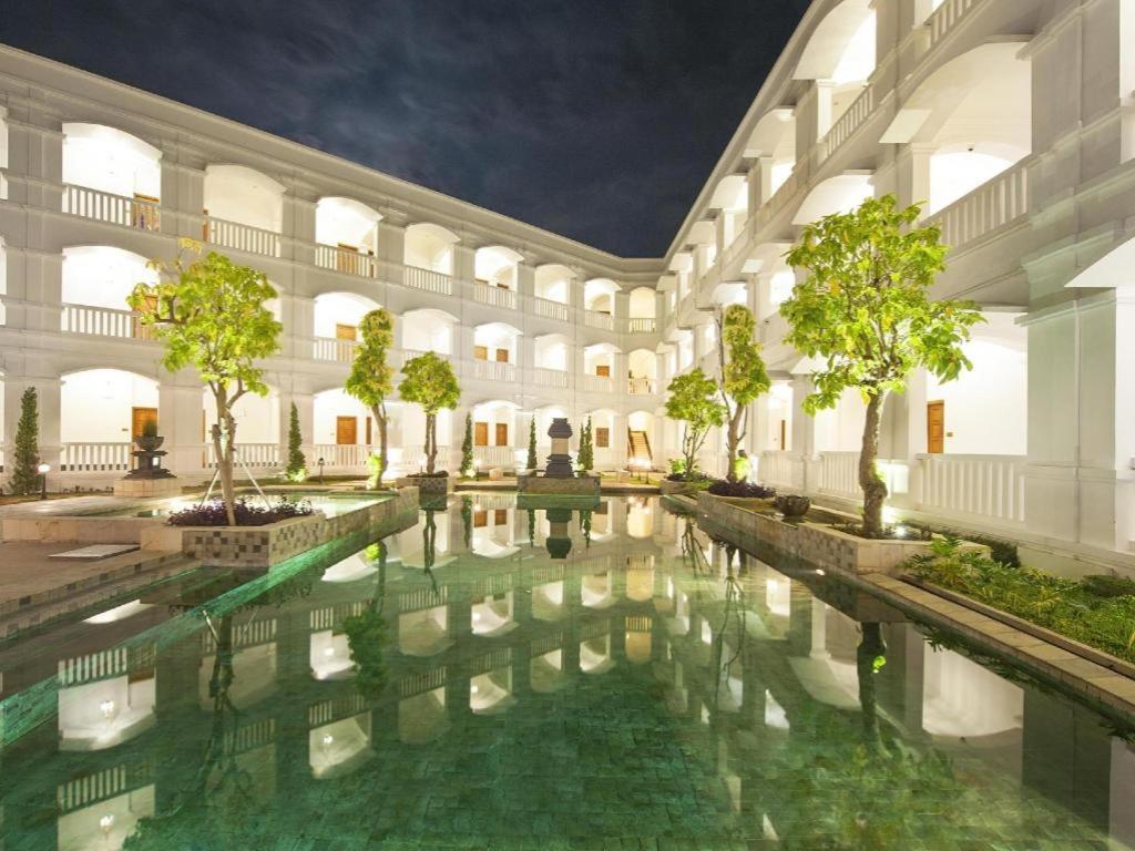 Hotel Ammi Cepu Zewnętrze zdjęcie