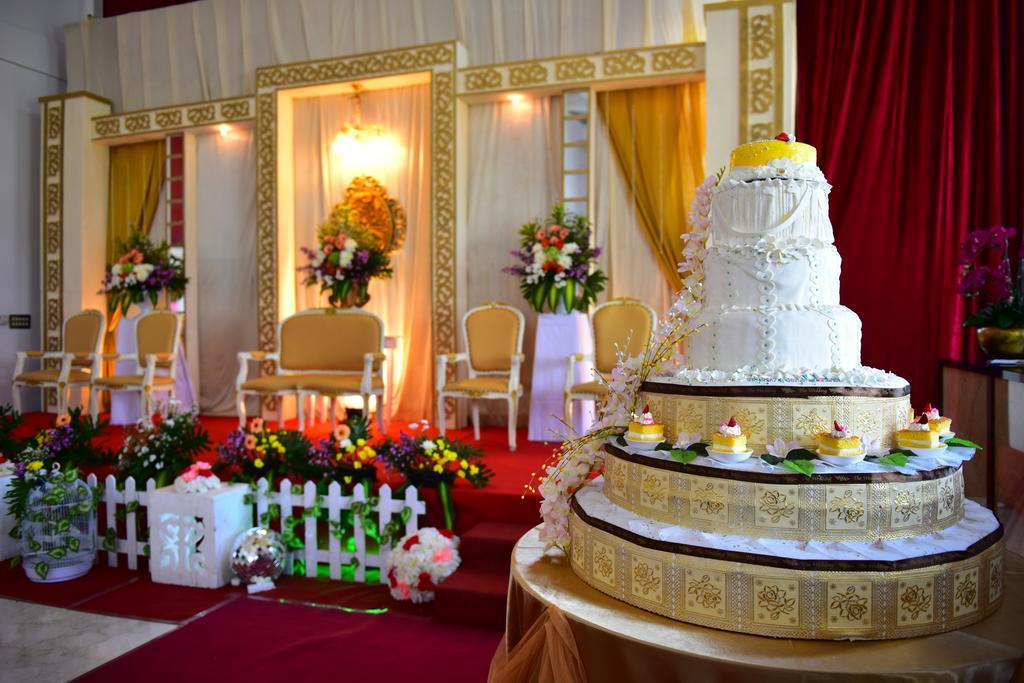 Hotel Ammi Cepu Zewnętrze zdjęcie